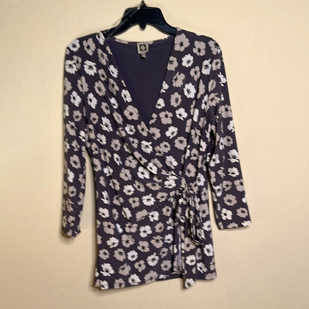 Anne Klein wrap blouse. Size Large.